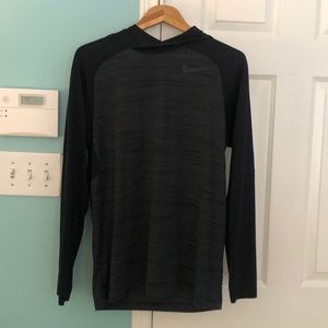 Nike Dri-Fit Men’s medium hoodie shirt